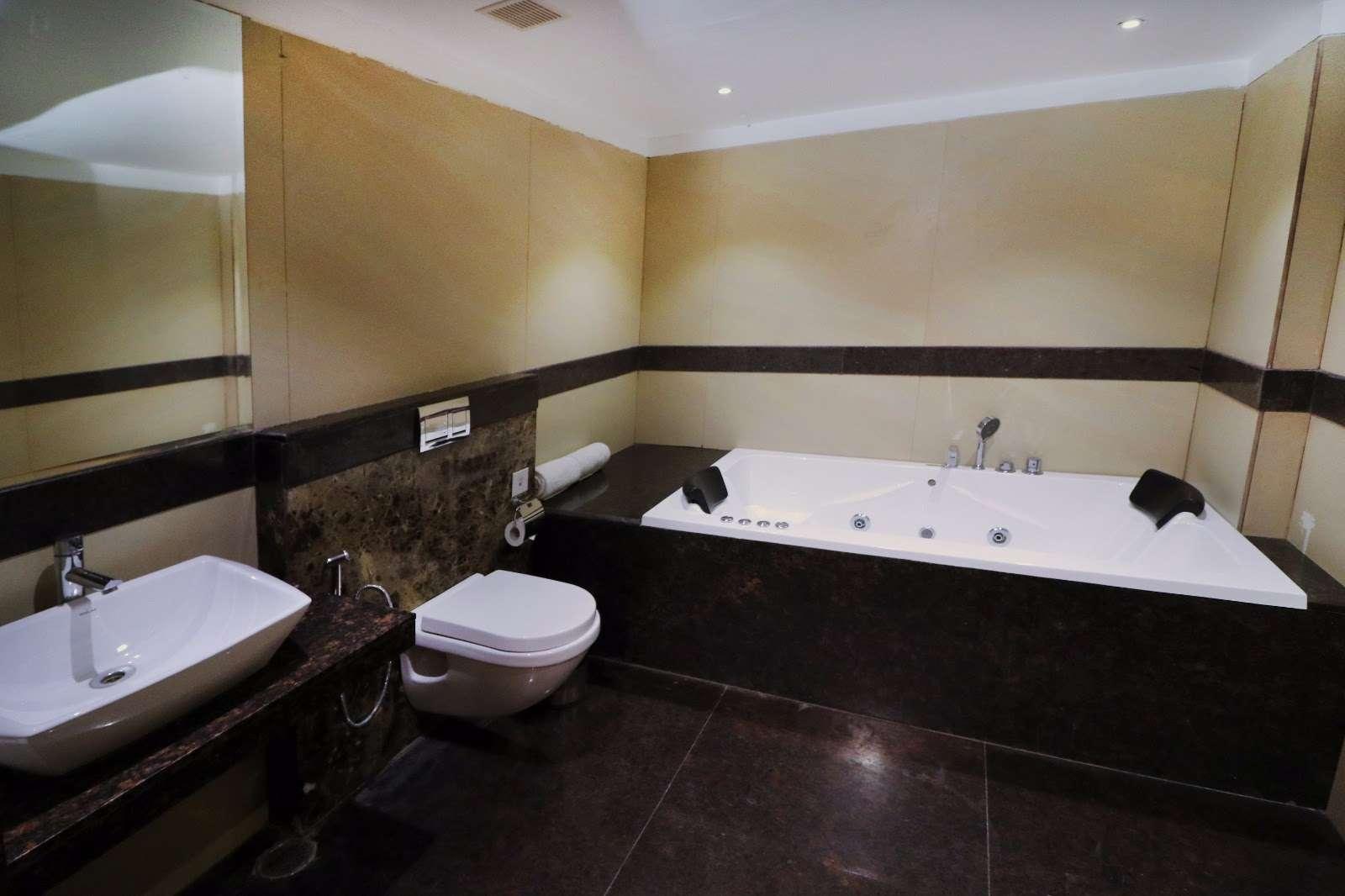 Shanti Clarks Inn Suites Ujjain – photo 4