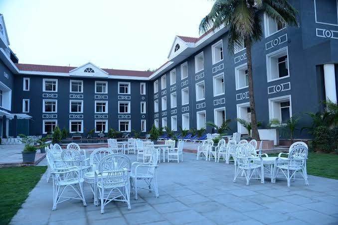 Piccadily, Raipur