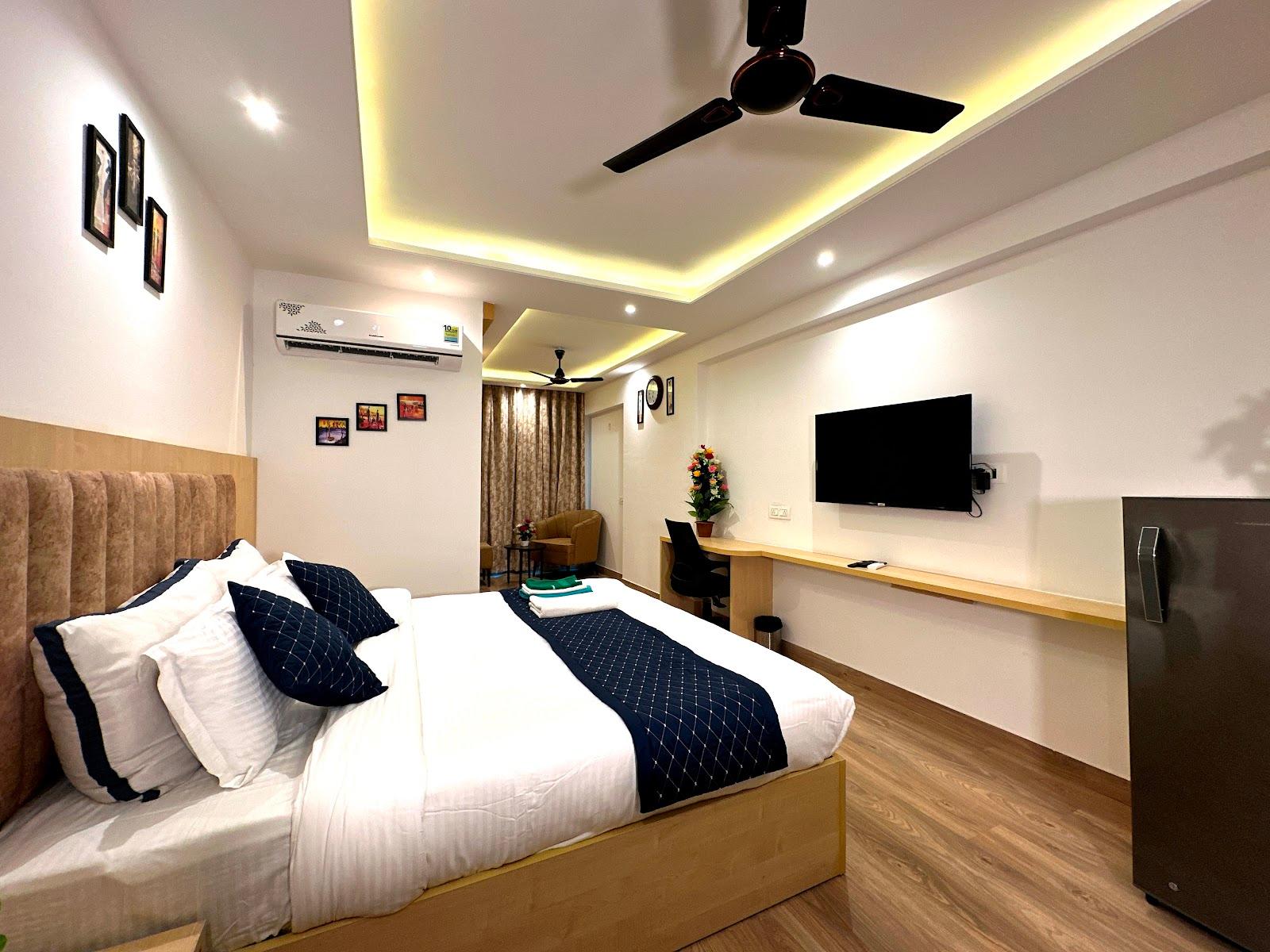 The Grand Anukampa Richi Rich Studio – photo 2