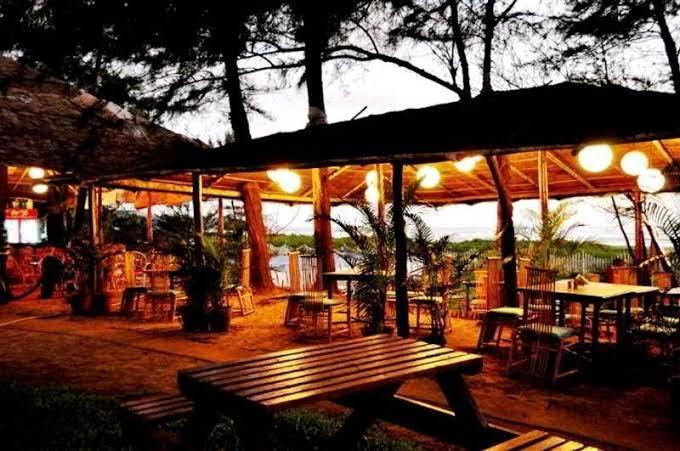 Montego Bay Beach Village - Beach Resort In North Goa – photo 1