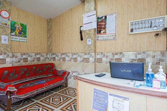 OYO Flagship Hotel Chitrarth And Party Lawn – photo 4