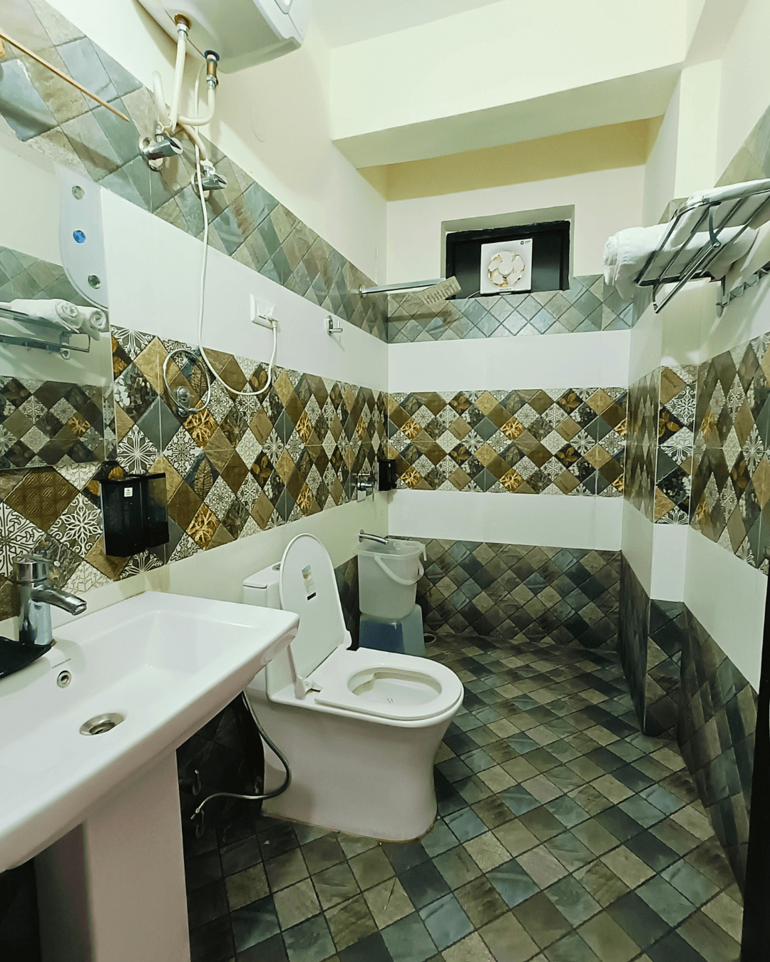 Hotel Luxeevista By Navodayans – photo 3