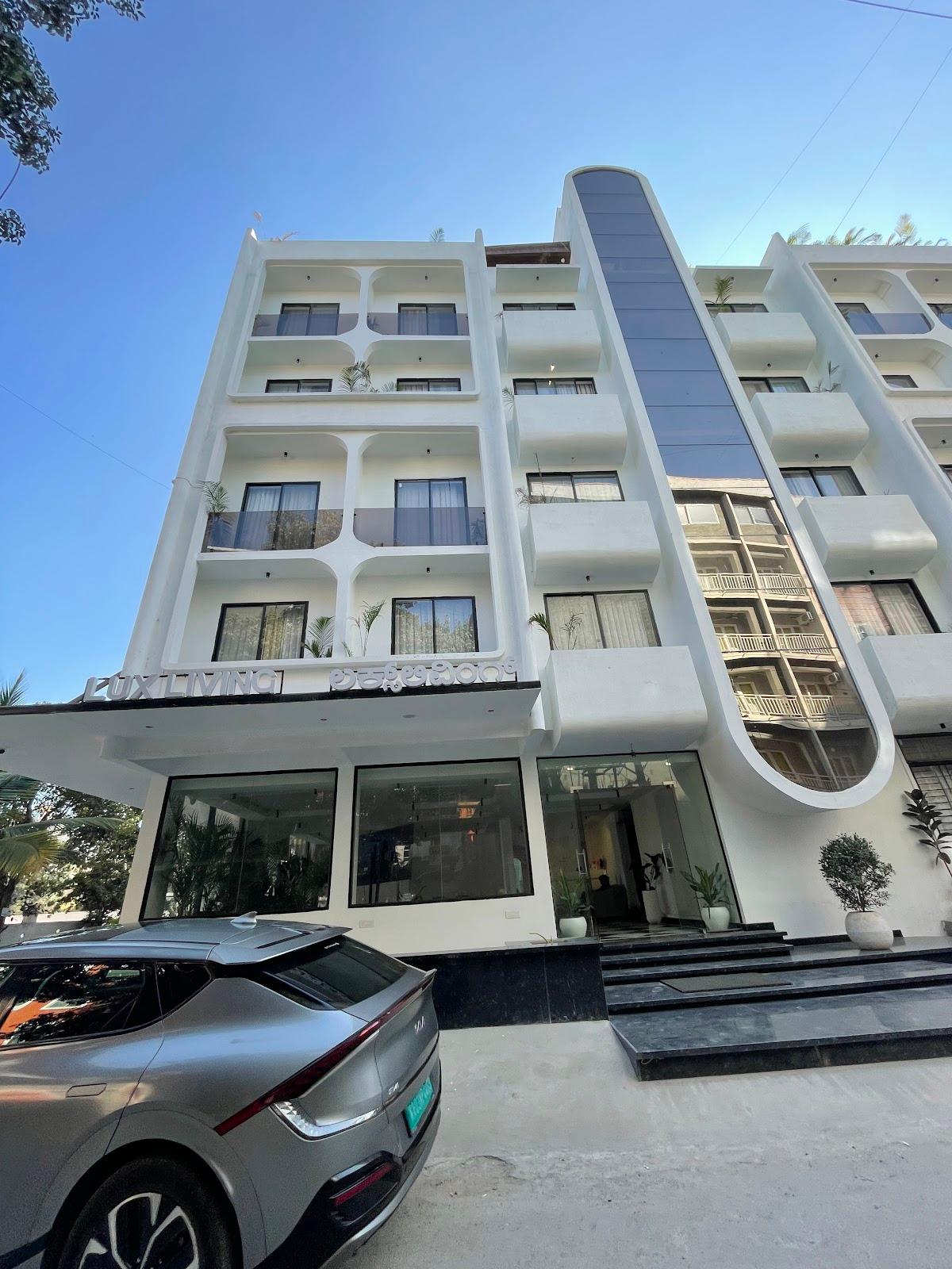 Lux Living – photo 1