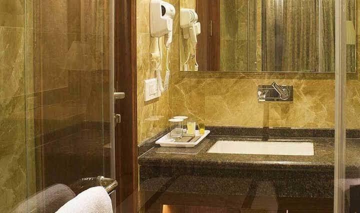 Hotel Regent Grand – photo 4