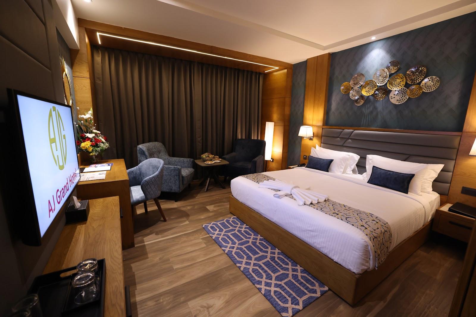 AJ Grand Hotel – photo 3