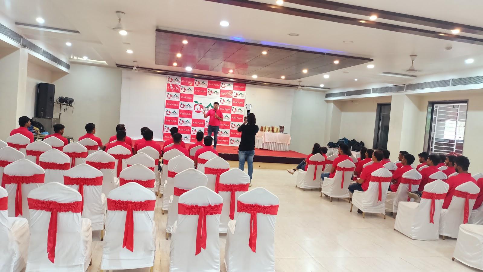 FabHotel Bee Town - Hotel in AB Road, Indore – photo 1