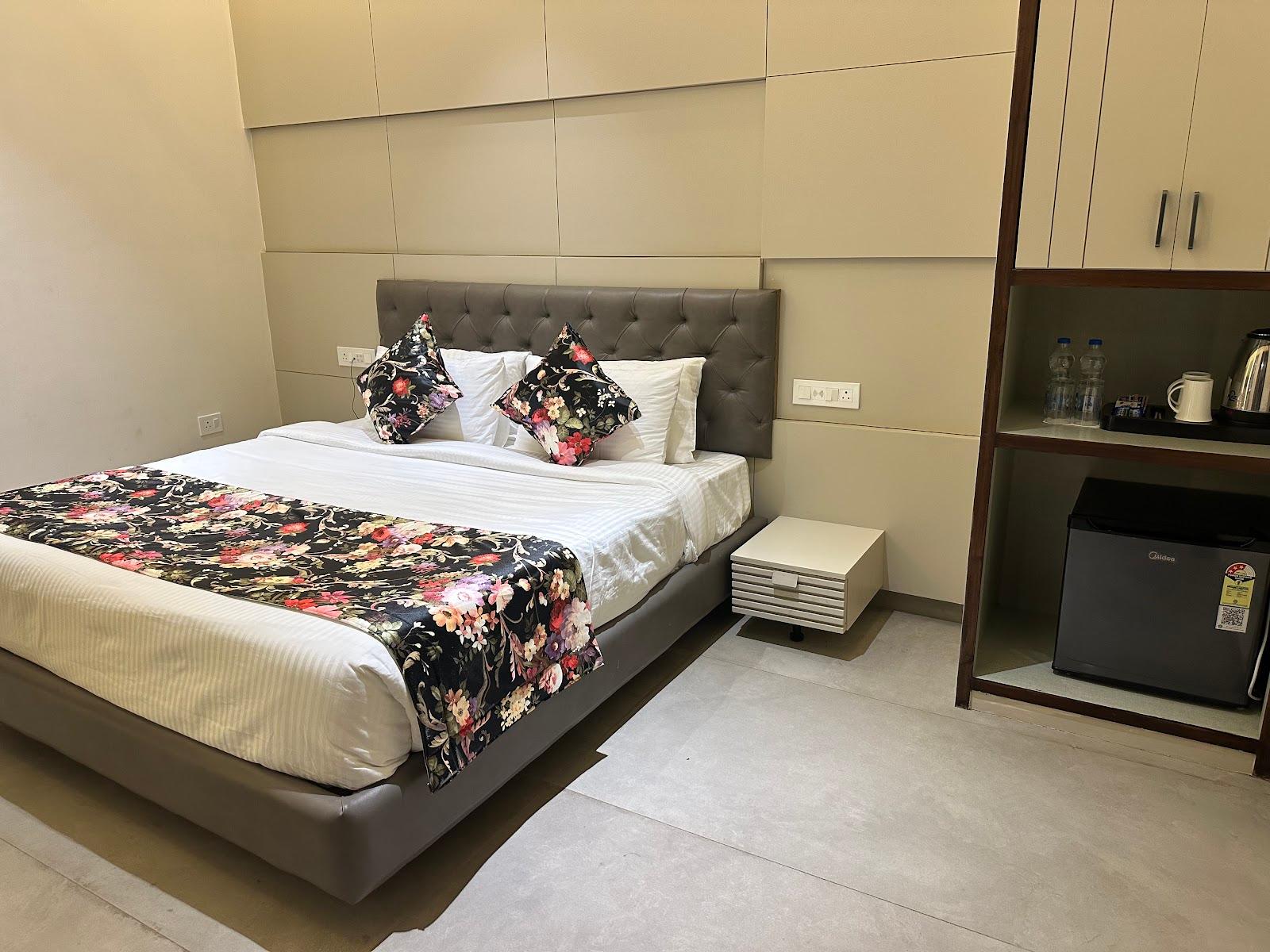 Hotel Moon Inn – photo 3