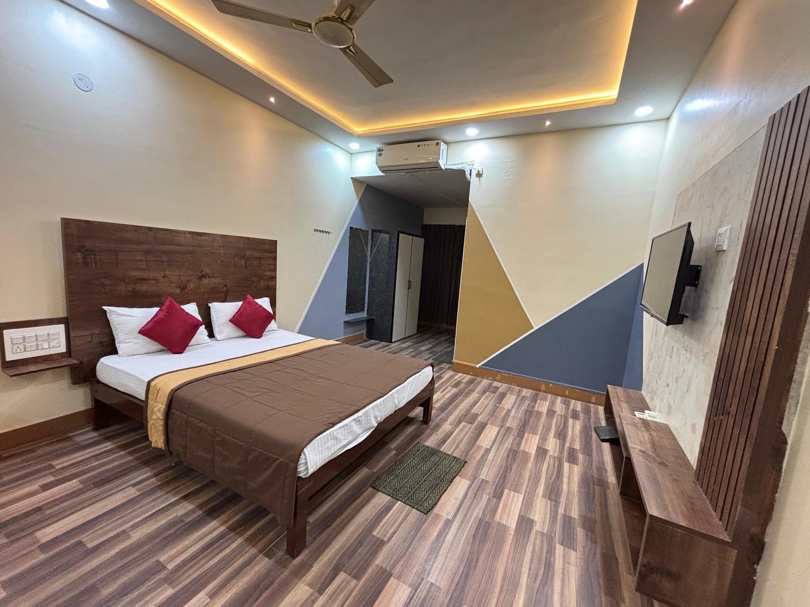 Suraj Hotel (Suraj International) – photo 2
