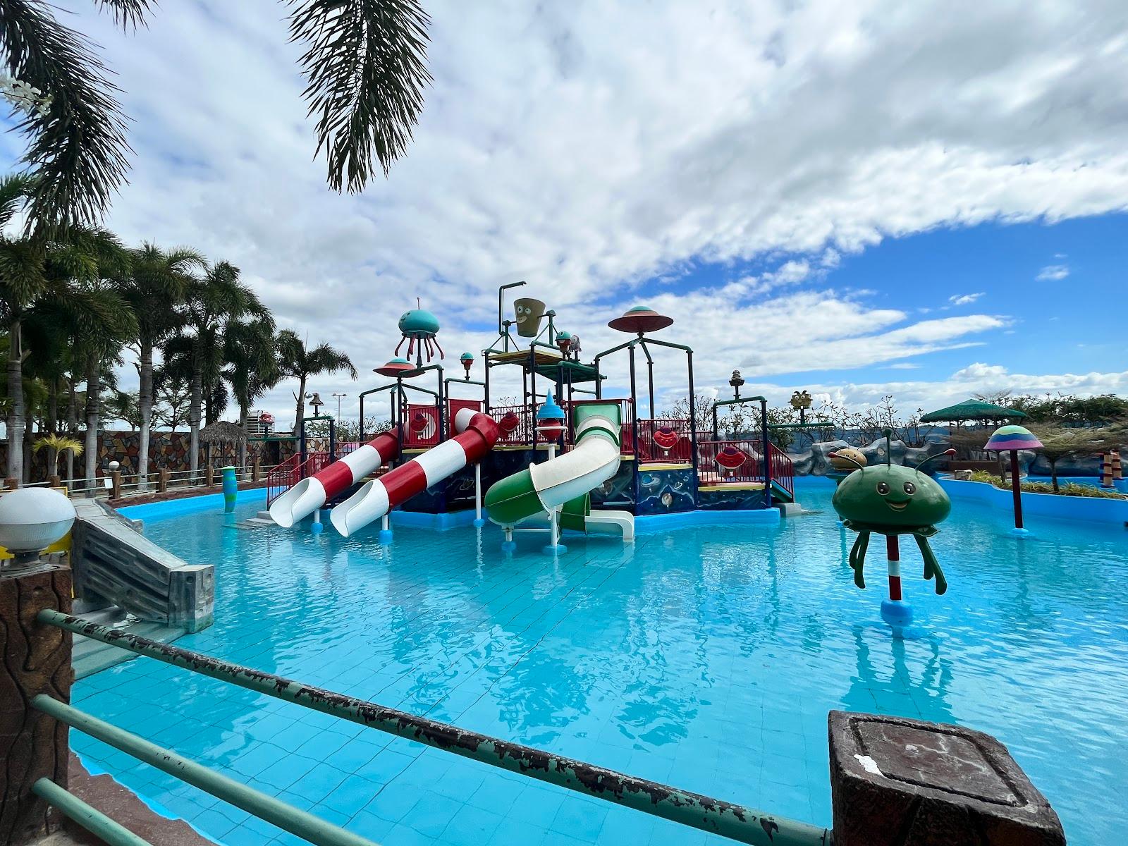 Villa Alfredos' Resort – photo 4