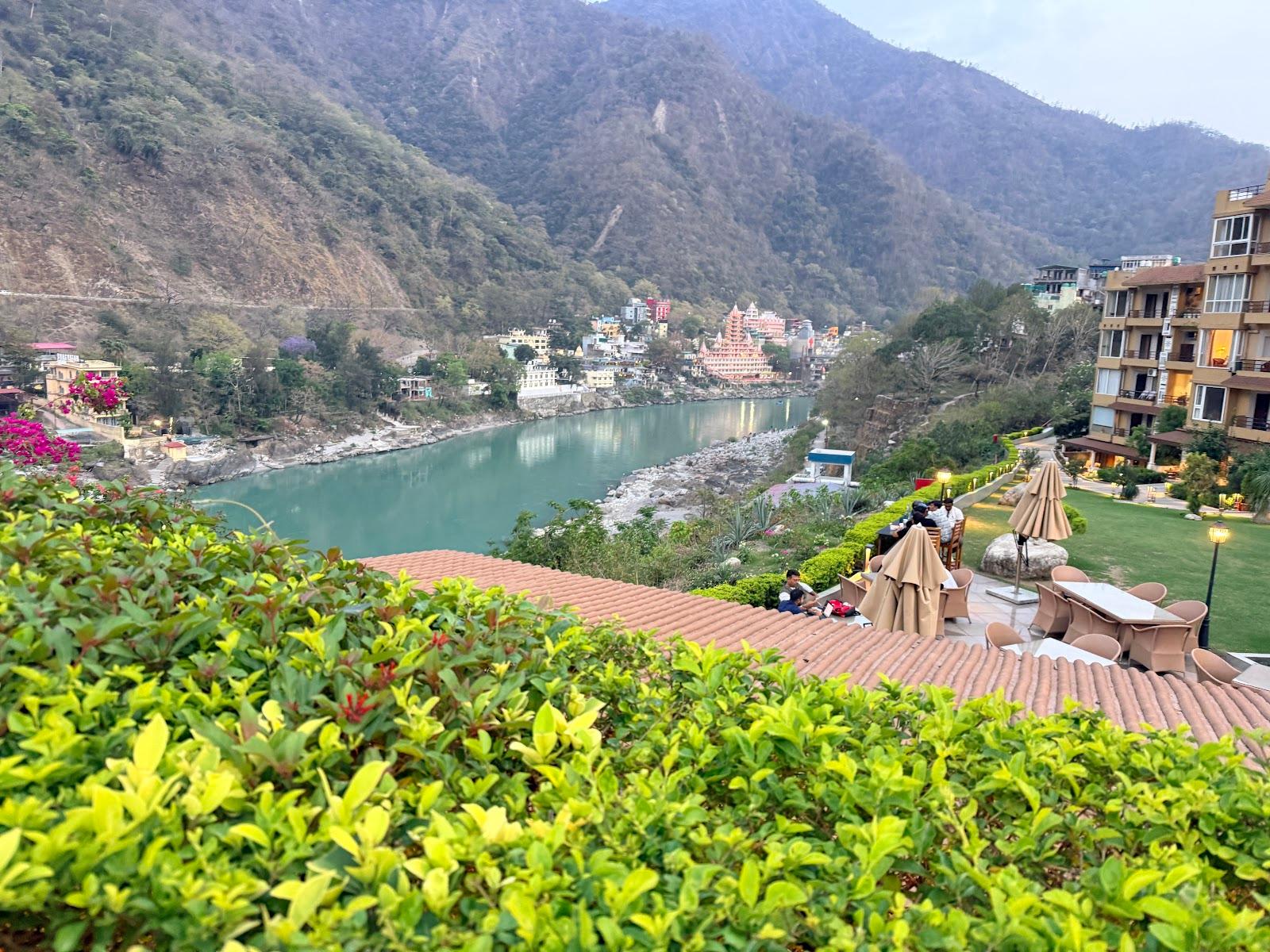 Aloha Riverside Apartments - Ganga View & Infinity Pool Access – photo 1