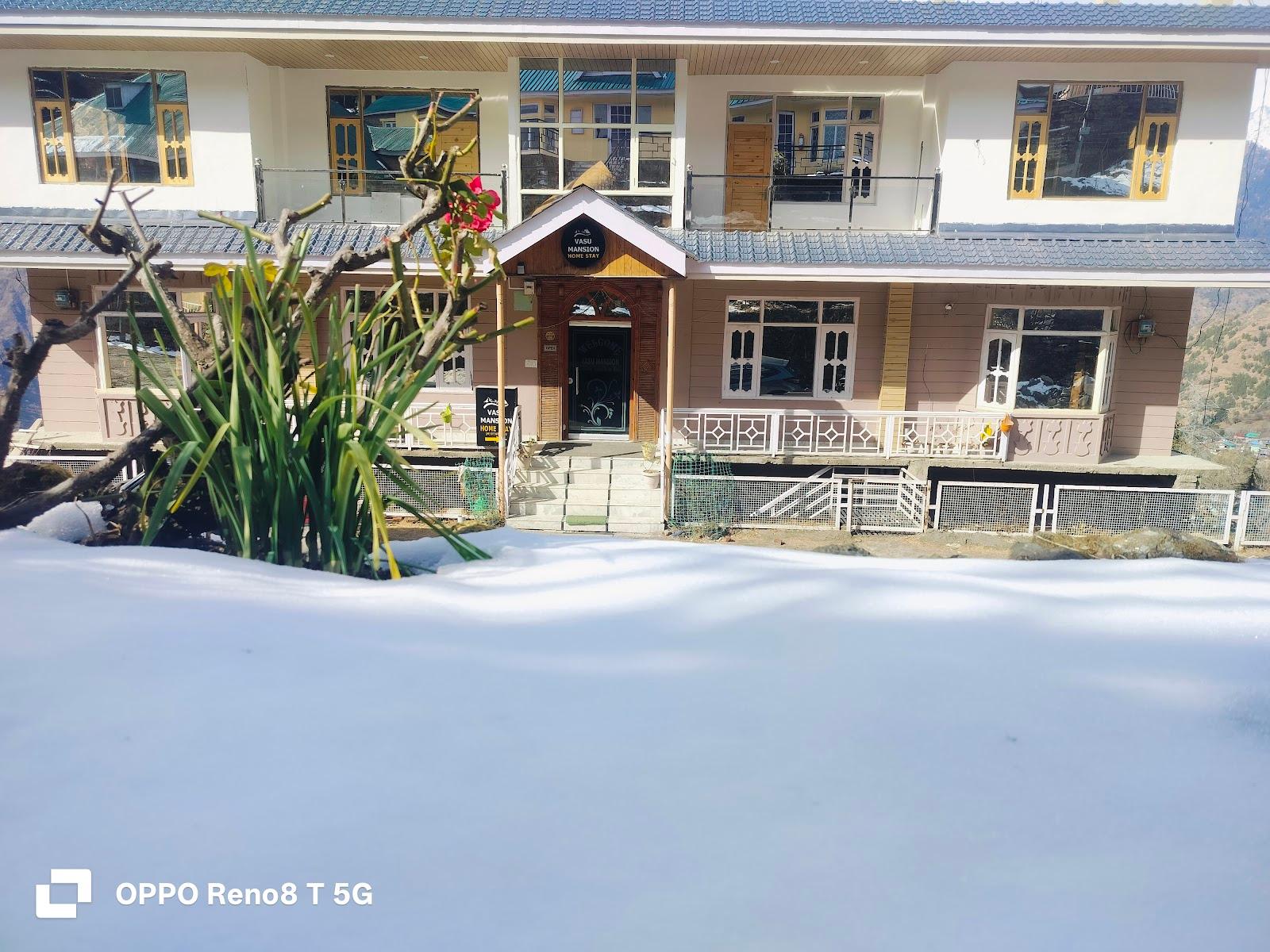 Vasu Mansion Home Stay Sarahan – photo 1