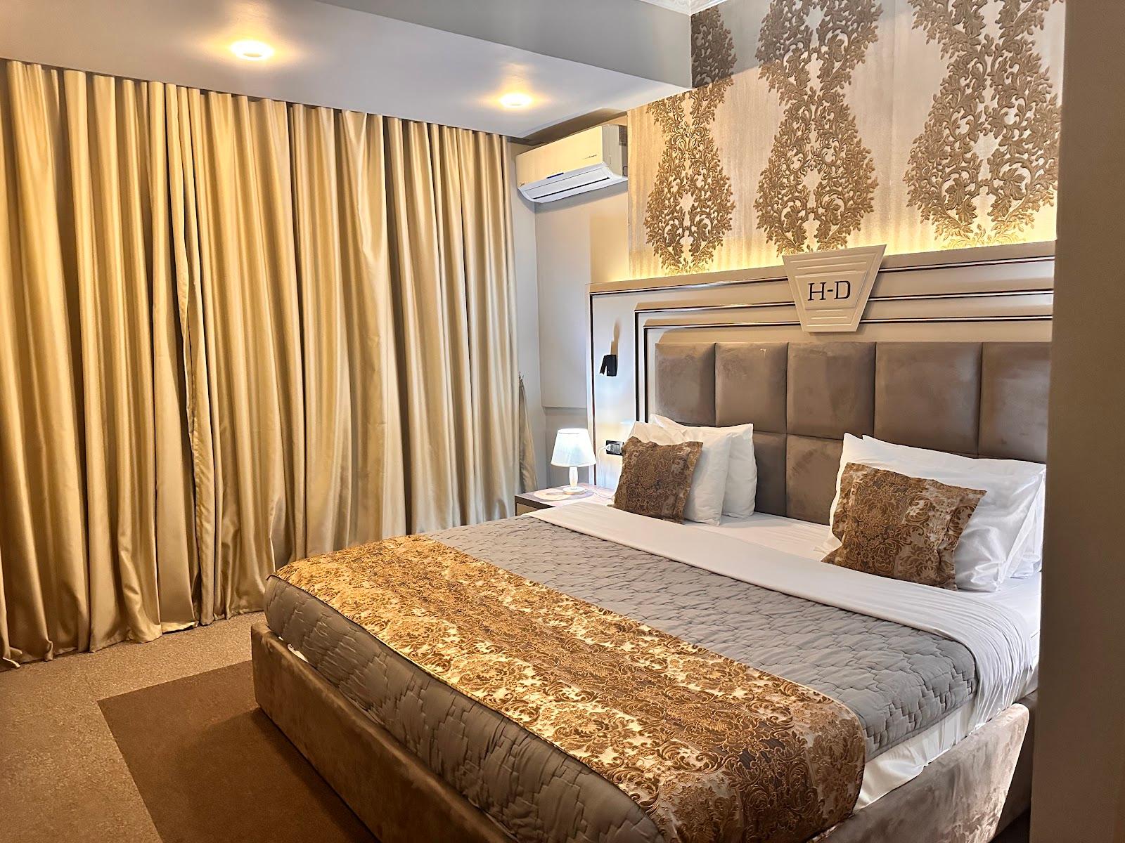 Deluxe Hotel Tirana – photo 3