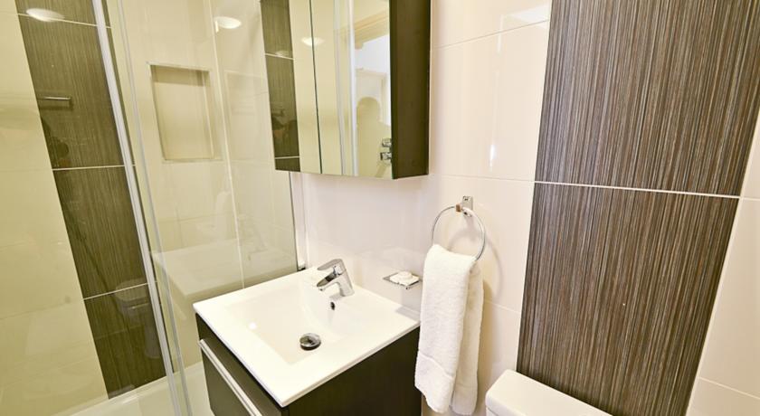 Kings Cross Inn Hotel – photo 4