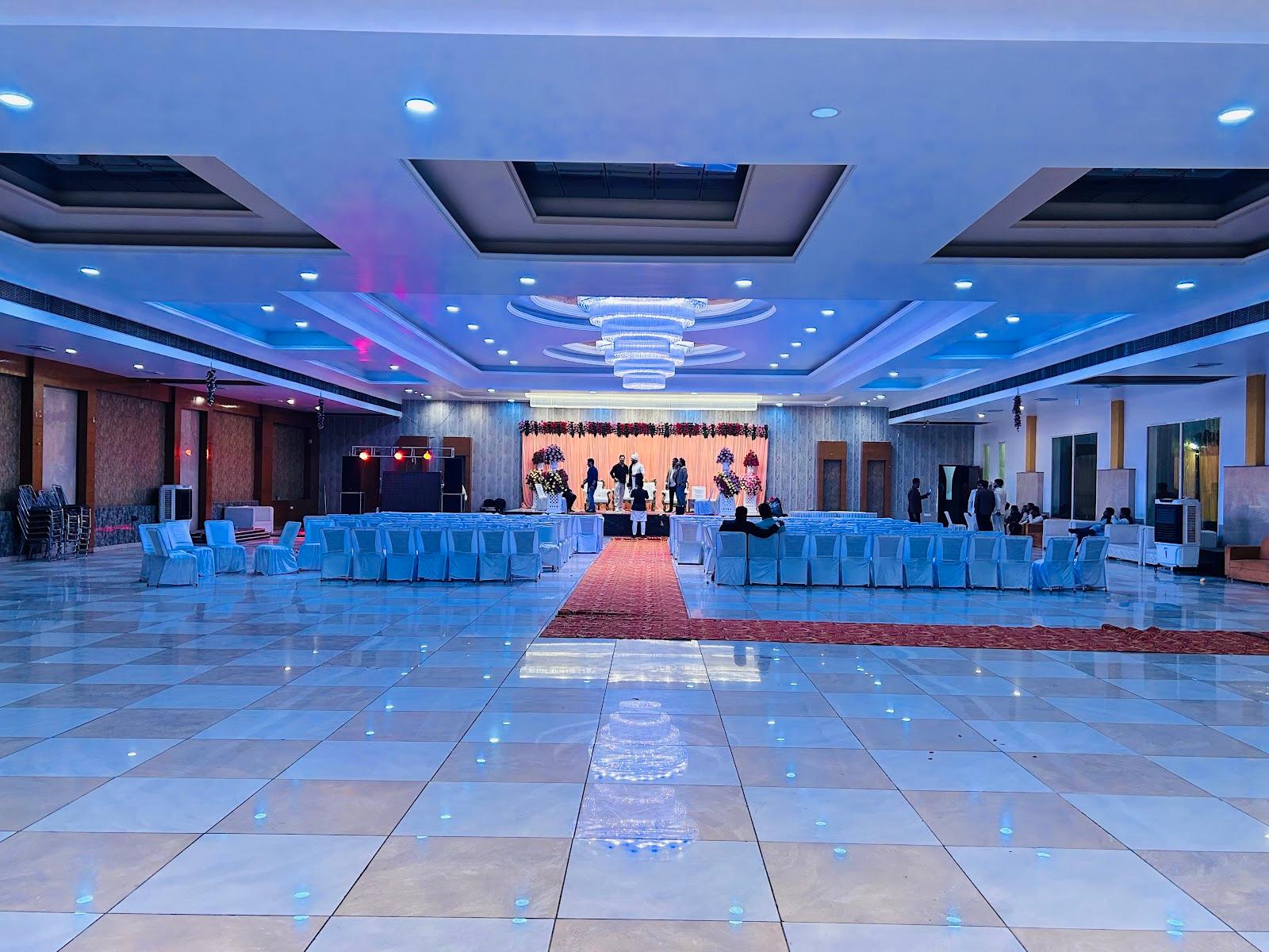 Maharaja Hotel & Restaurant ( PALACE ) – photo 1