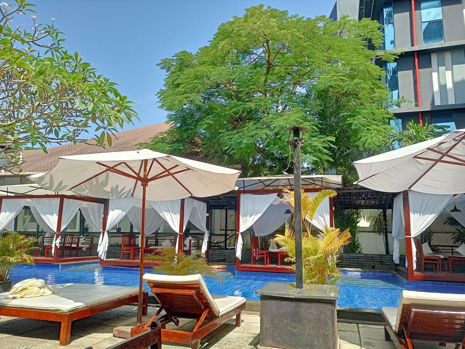 SinQ Party Hotel – photo 4
