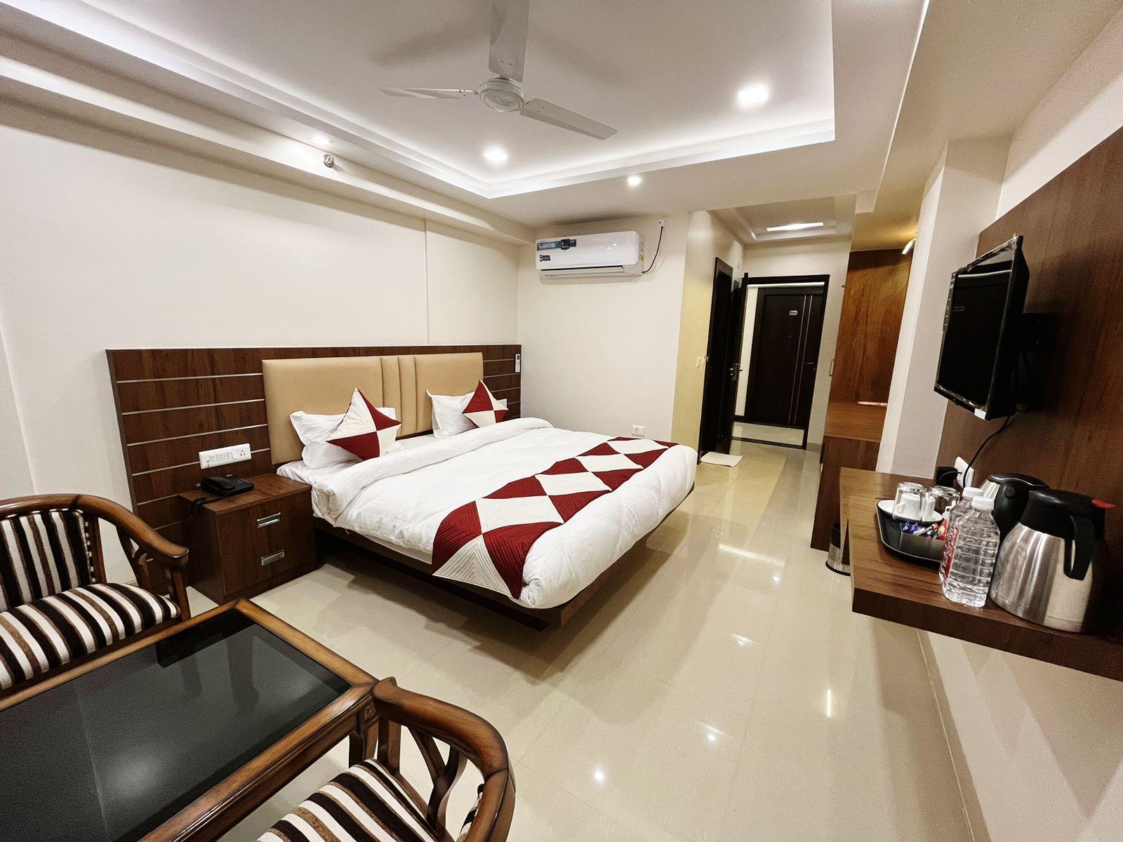 Hotel M K Grand Godowlia Ishwar Tower – photo 2