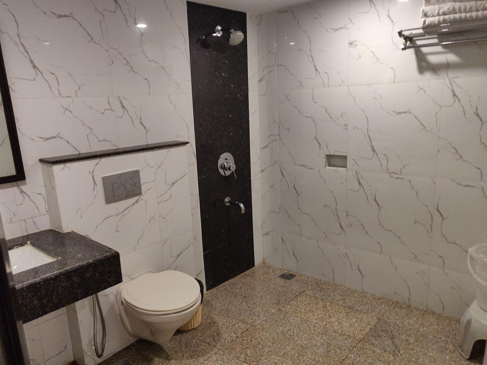 Chandra Inn – photo 4