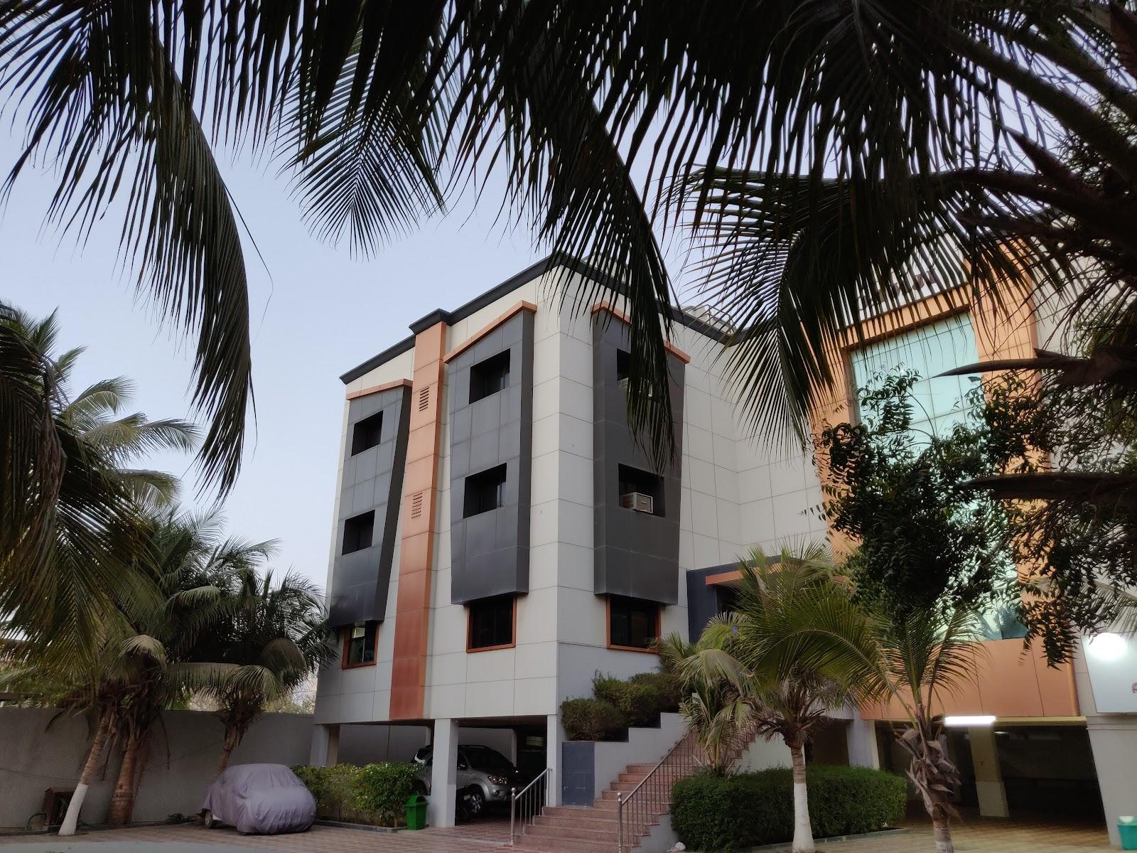 Hotel Damji