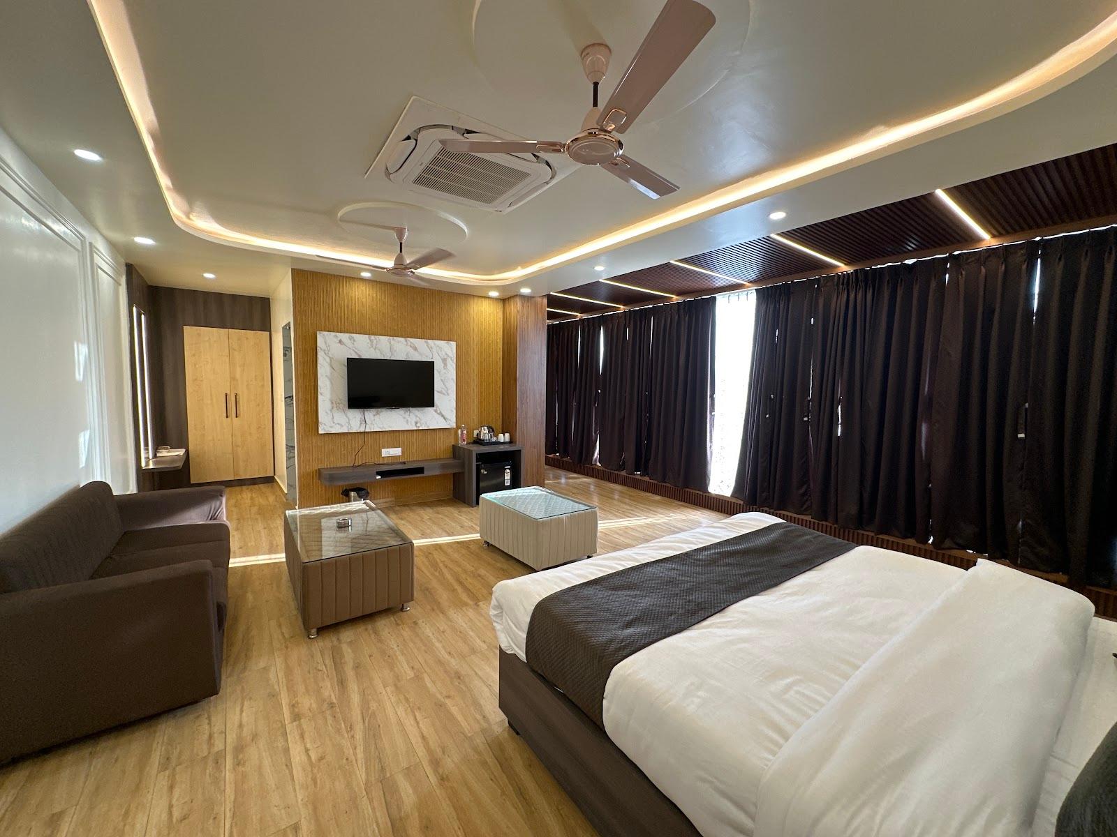 Manglam Inn | Best Hotel in Lucknow near CCS Airport – photo 2