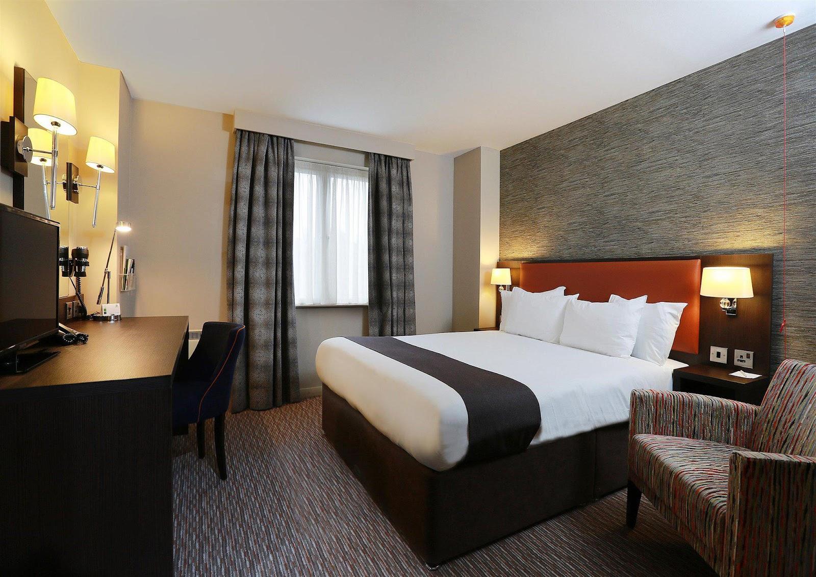 Holiday Inn Belfast City Centre by IHG – photo 4
