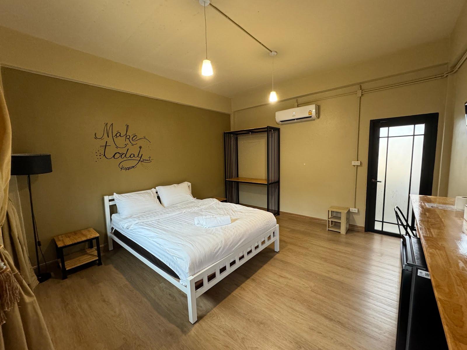 Tatiphop Hotel – photo 3