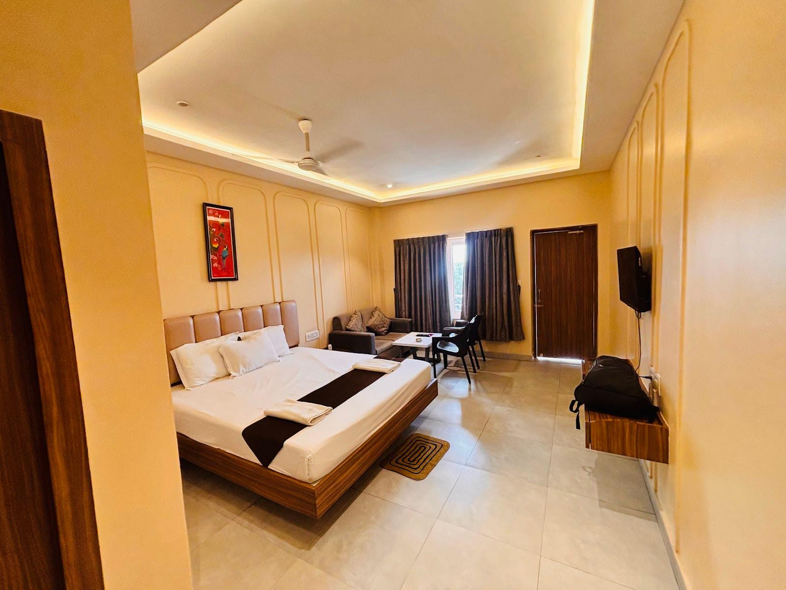 PARTH KING BEACH RESORT – photo 3