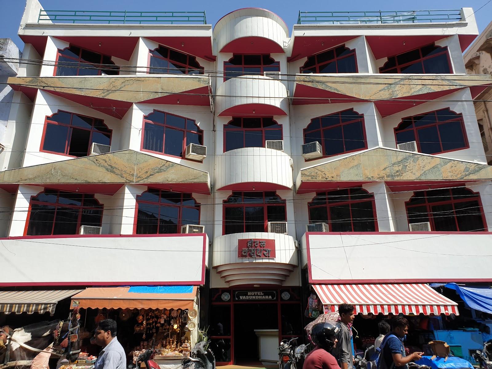 Hotel Vasundhara – photo 3