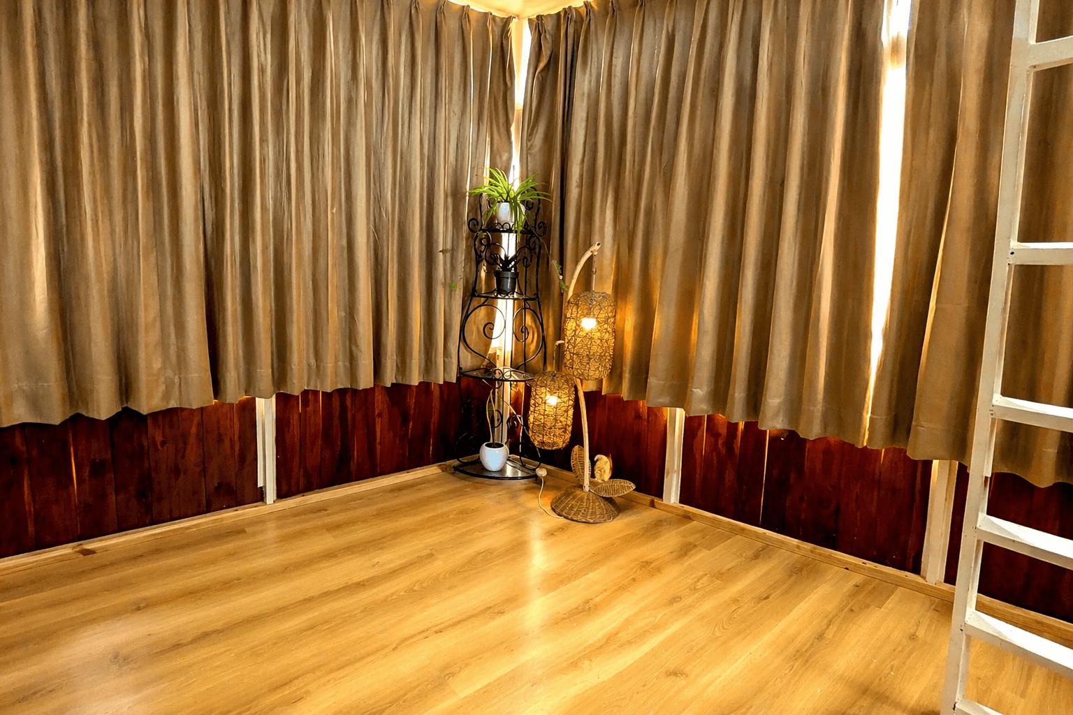 Hotel Toppers Corner – photo 3