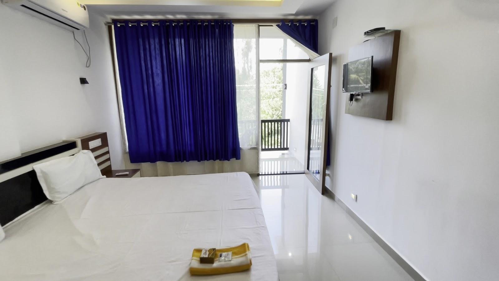 Dakshinakasi Guest House – photo 2