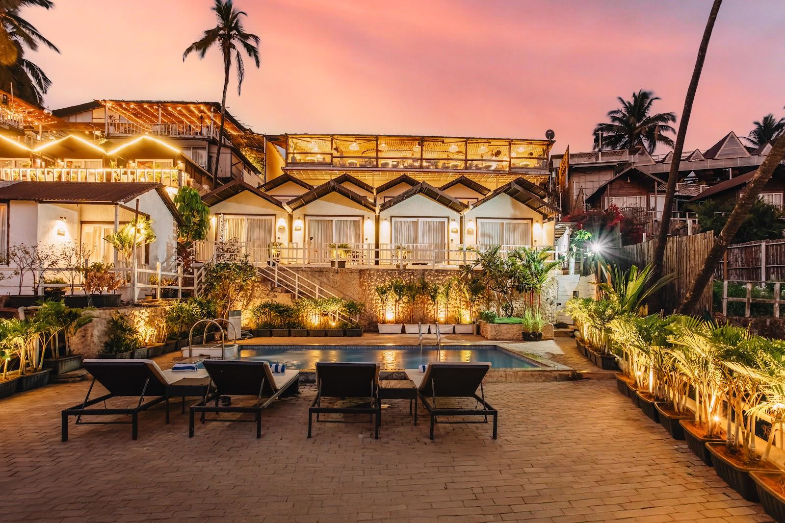 Stone Wood Beach Resort and Club, Vagator Beach – photo 1
