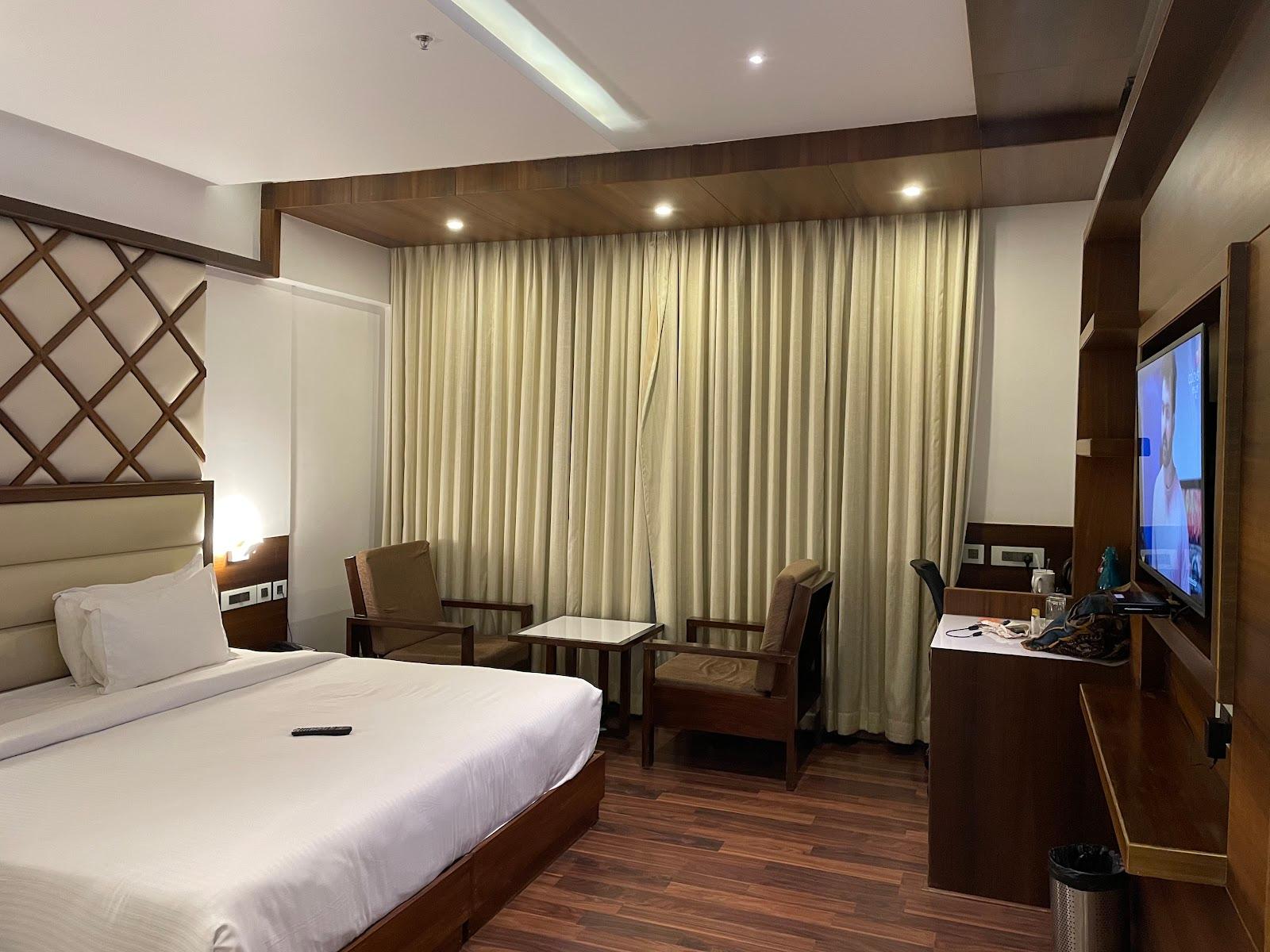 Hotel Preethi International – photo 3