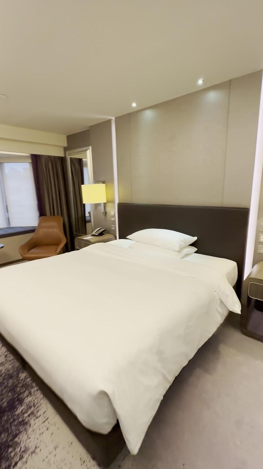 Royal Plaza Hotel – photo 2