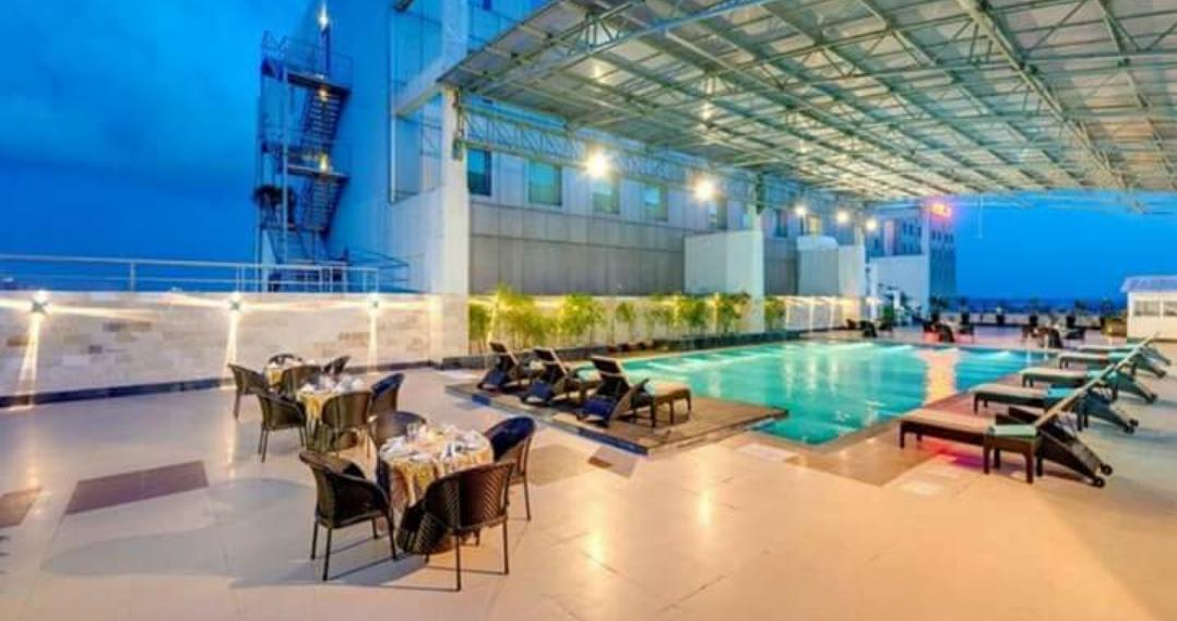 Pride Plaza Hotel – photo 4