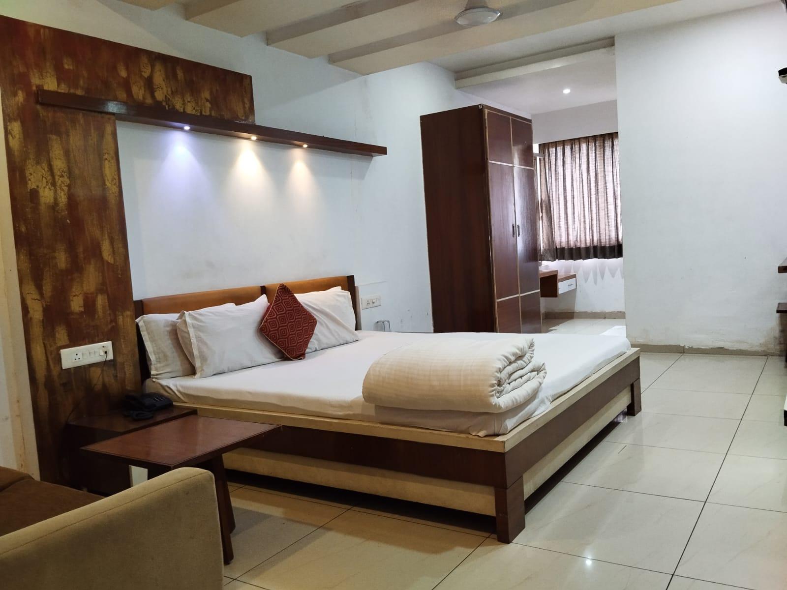 Hotel Kalinga Lake View – photo 2