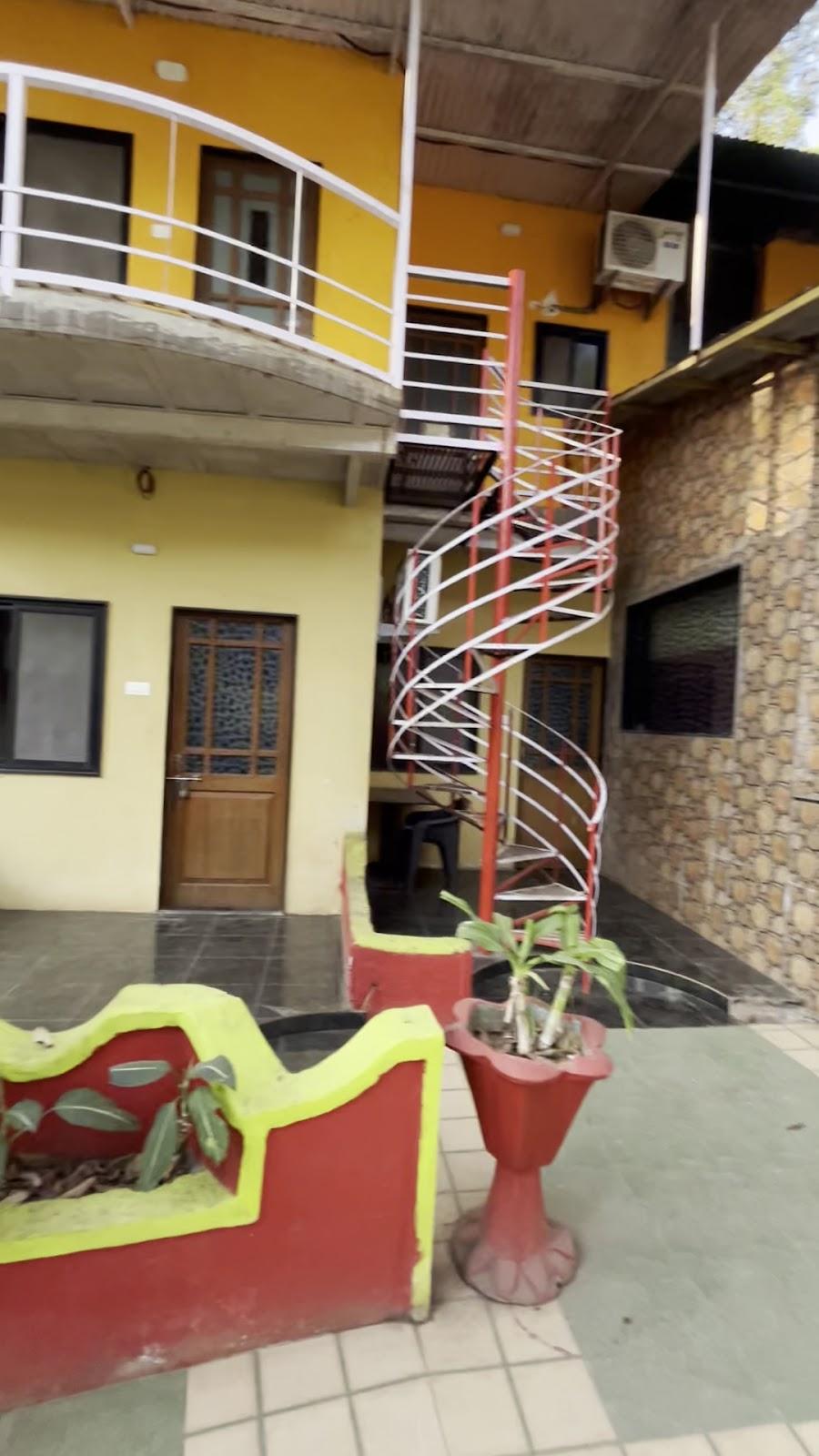 New Green Hill resort Matheran – photo 2
