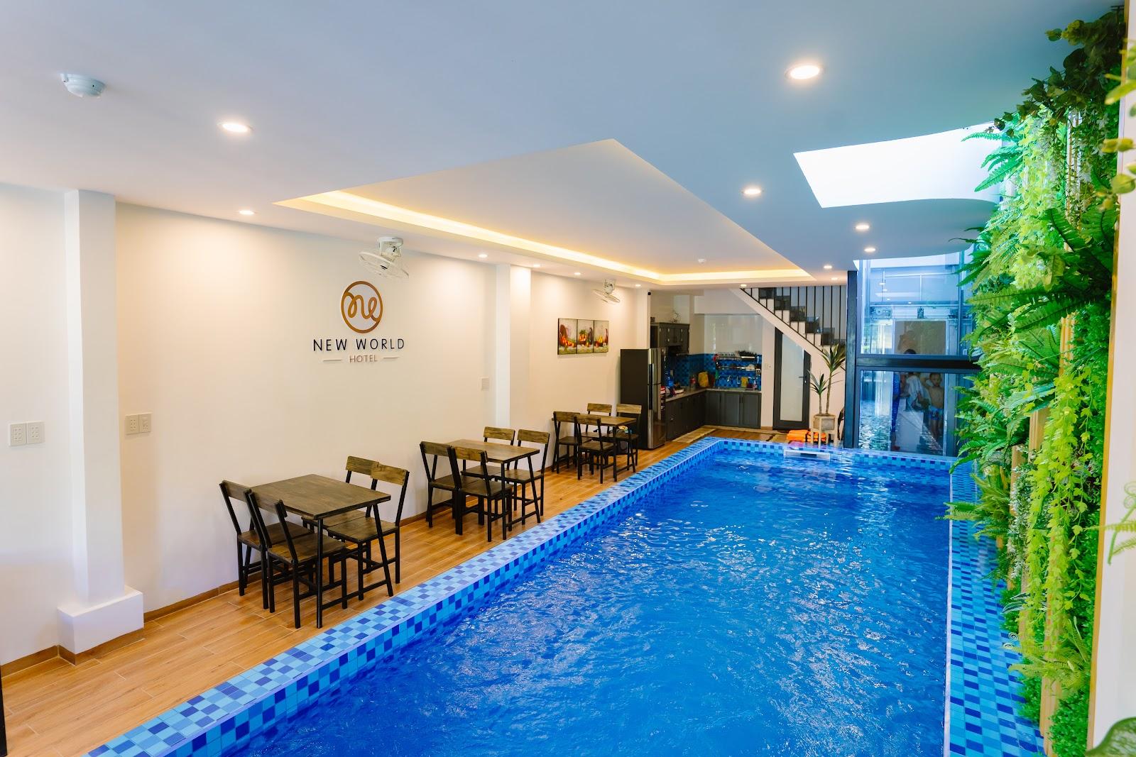 New World Hue Hotel – photo 4