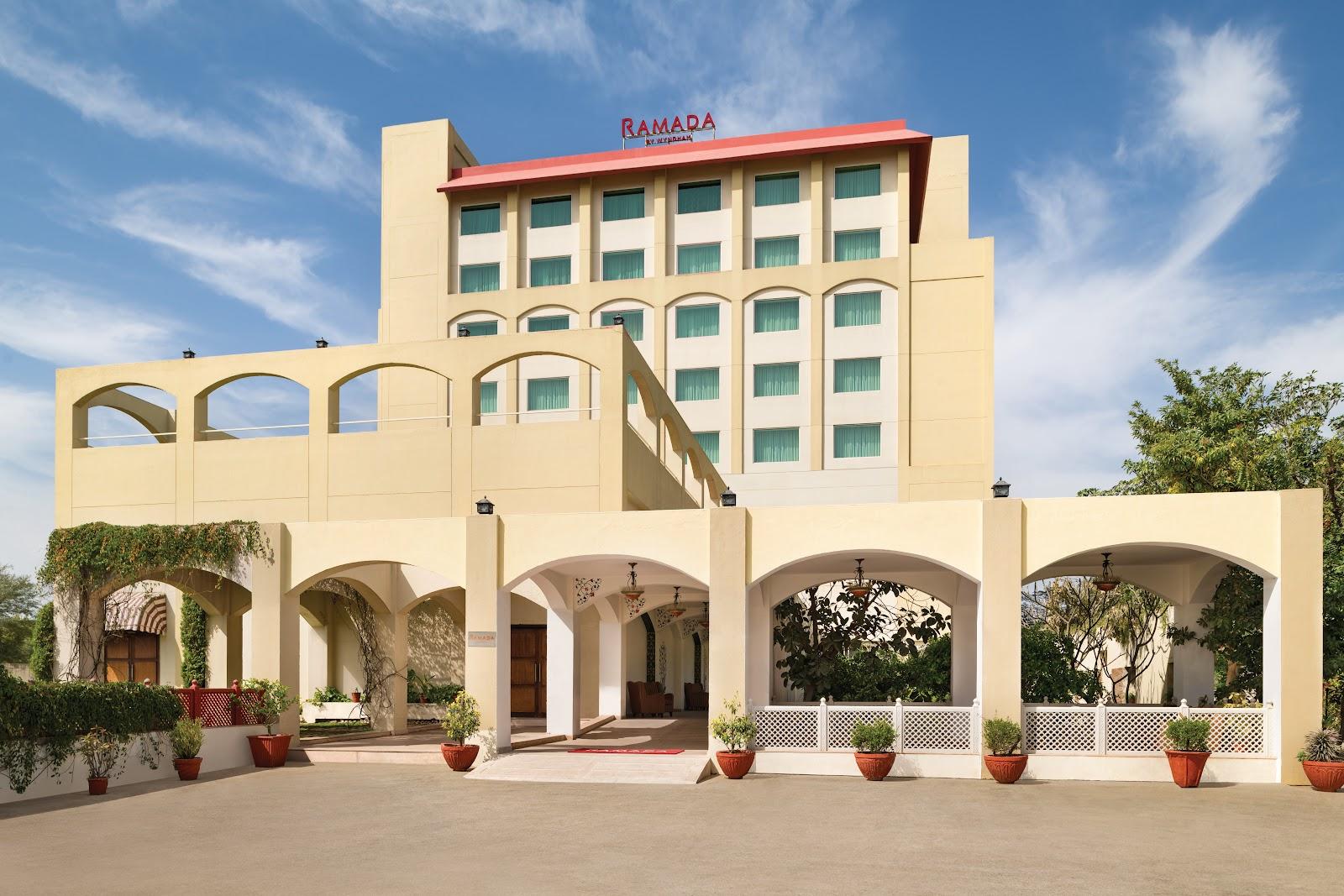 Ramada BY Wyndham Jaipur Jaisinghpura – photo 1