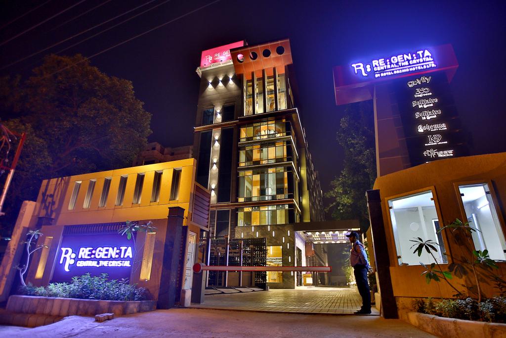 Regenta Central The Crystal – photo 1
