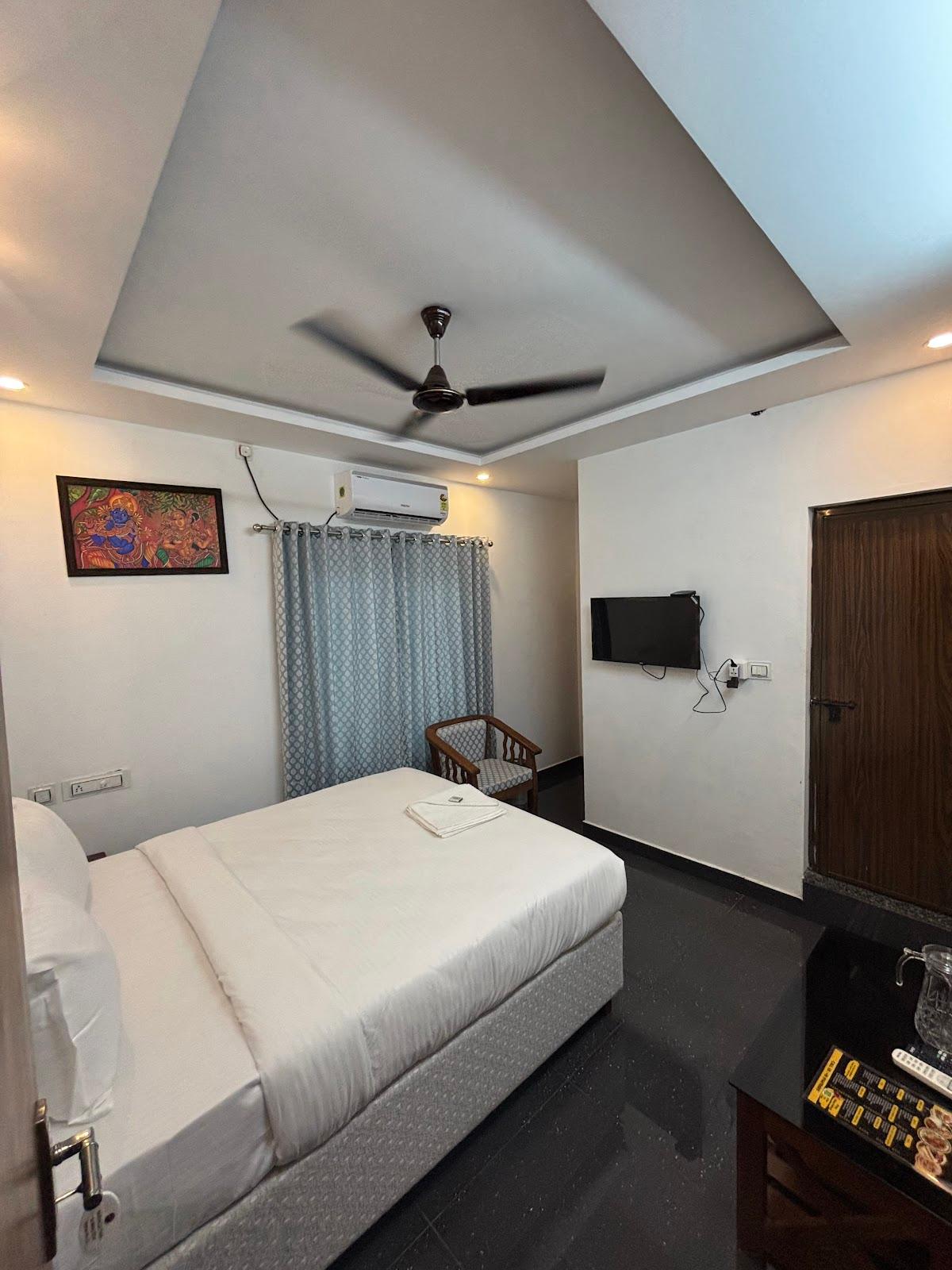 Miracle Inn – photo 1