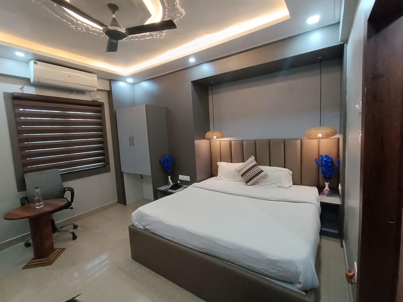StayVilla Royal – photo 4