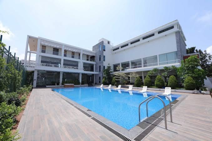 VRR Astoria Resort & Convention Center