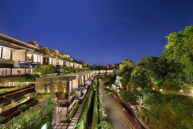 The Sterling Hotel & Villa's