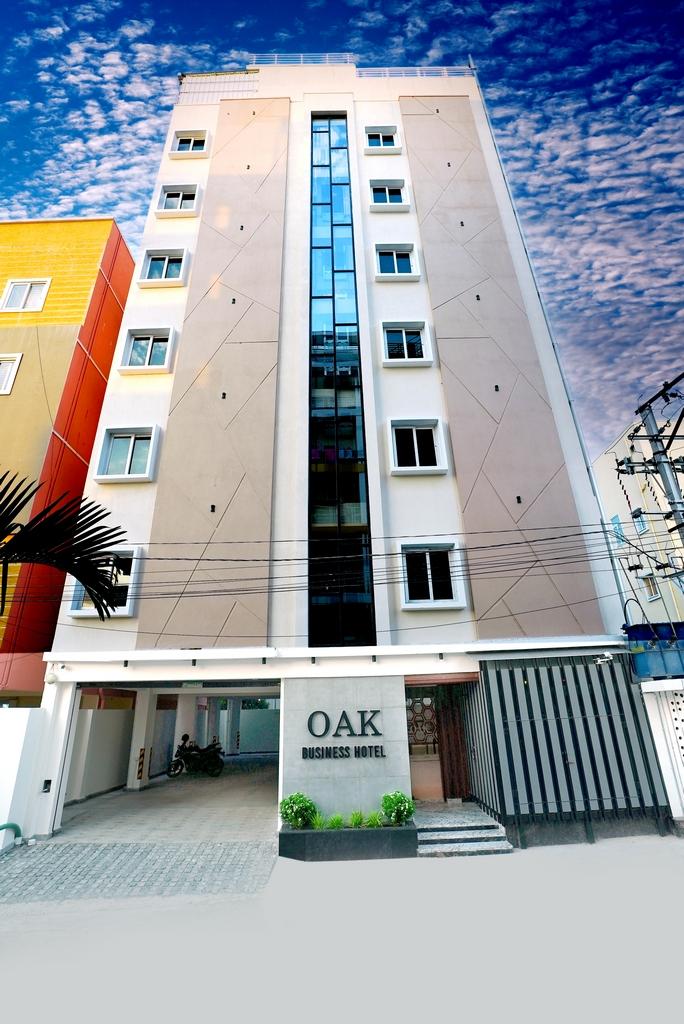 Oak Business Hotel – photo 1
