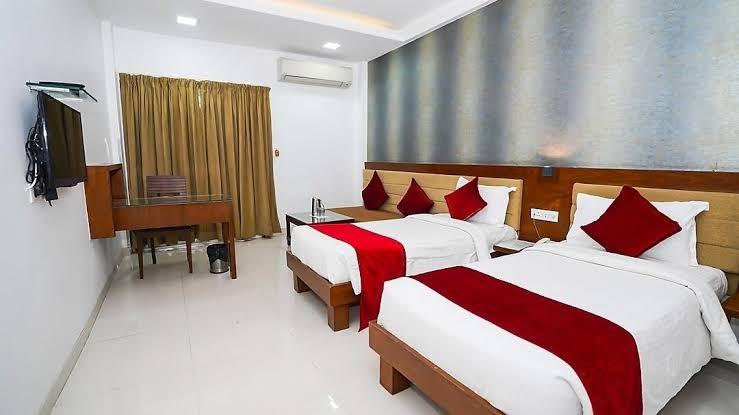 Hotel Raviraj – photo 4