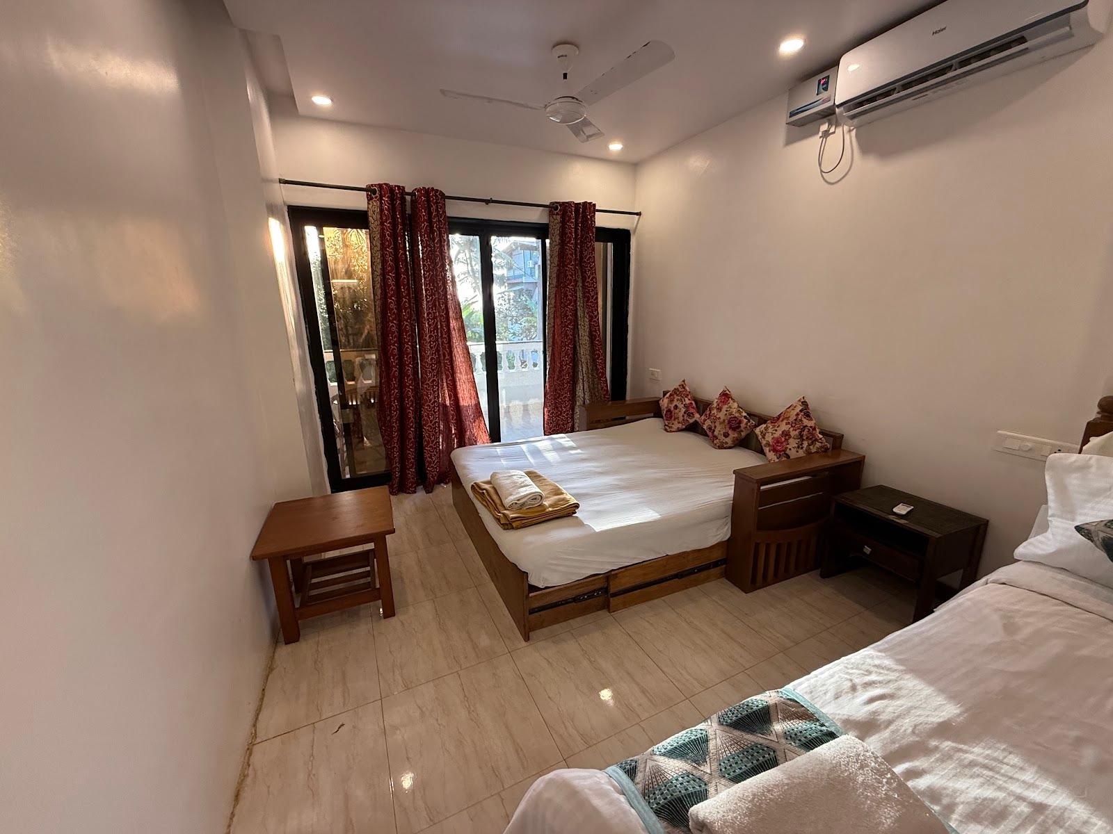 Shanu's Seaside Inn – photo 3