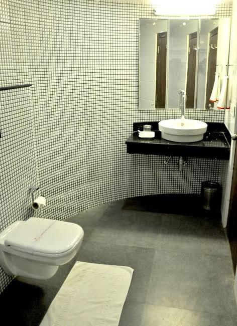 Hotel Surya – photo 4