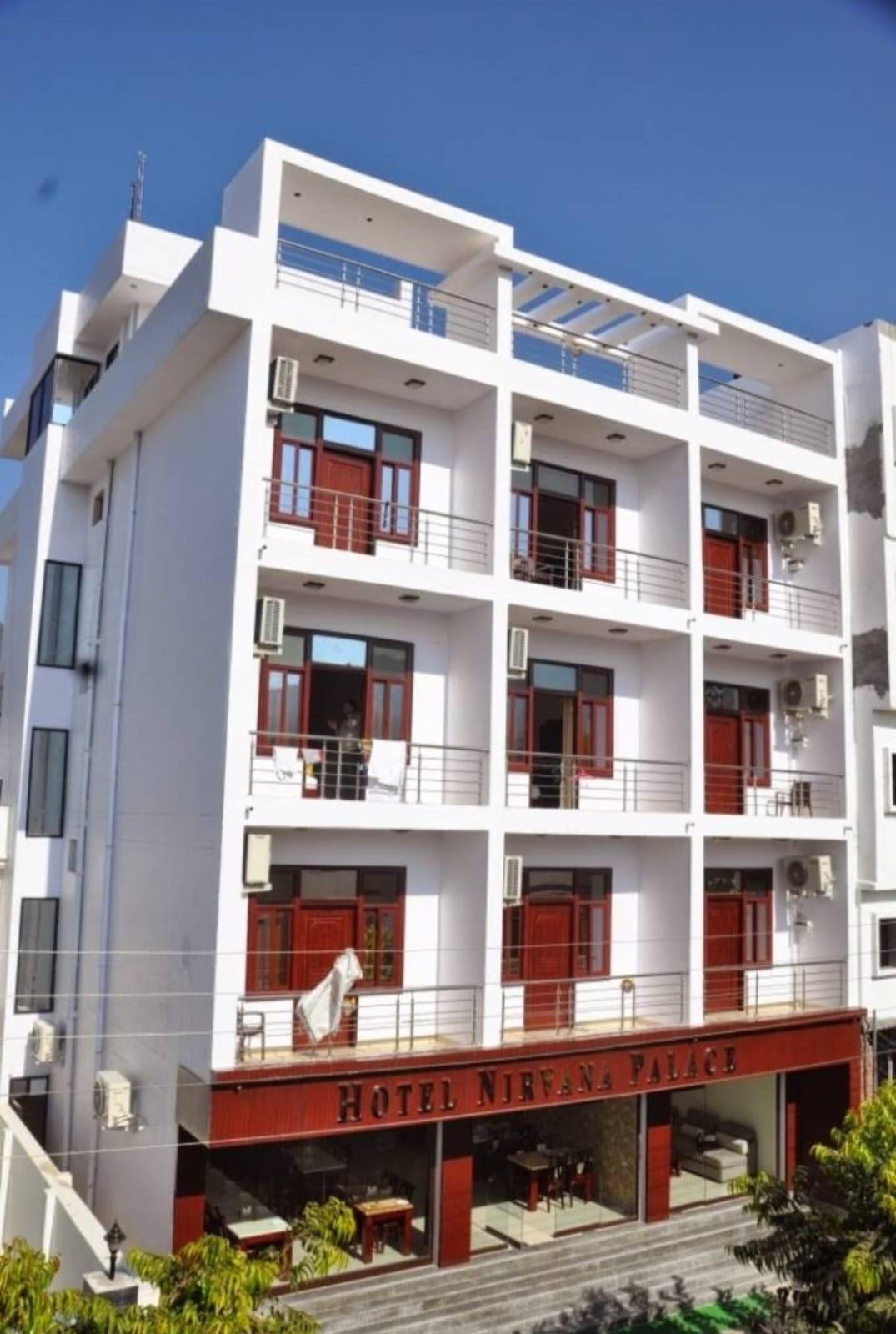 Hotel Nirvana Palace