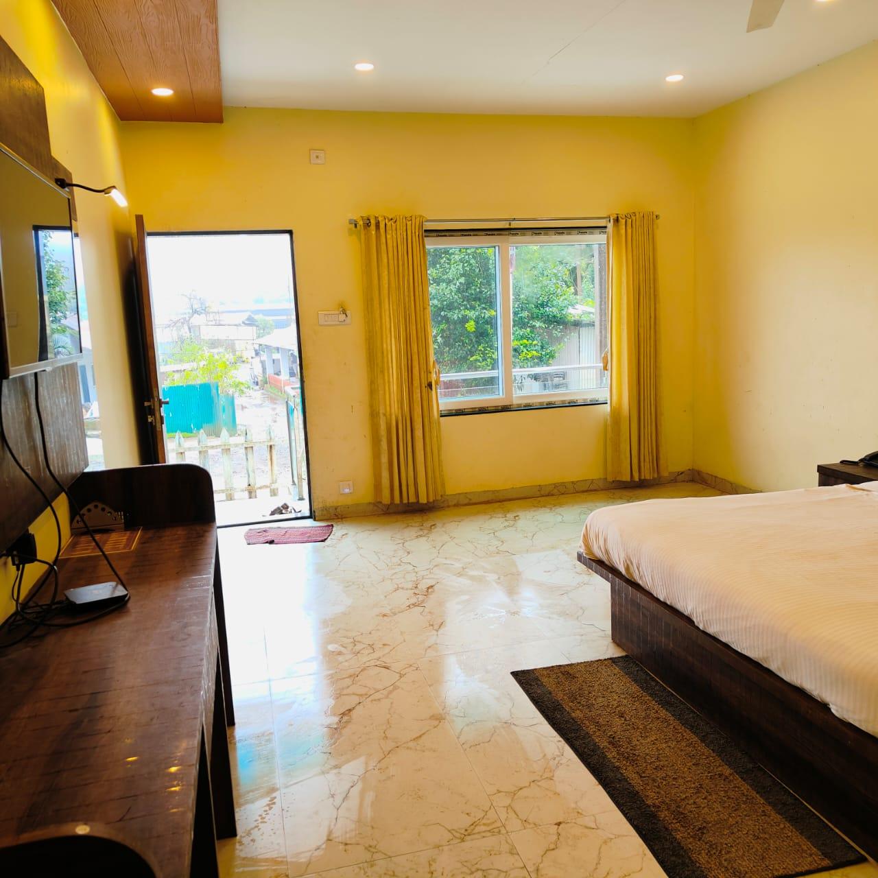 Royal Mini Resort (Swimming pool,Deluxe Cottages, Bungalow) – photo 2