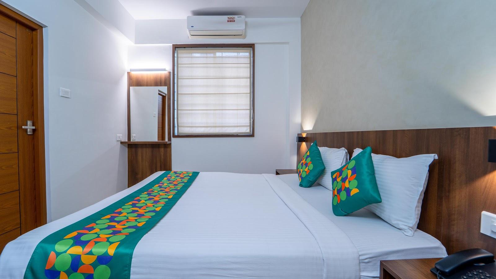 Treebo Petals Suites Marine Drive – photo 3