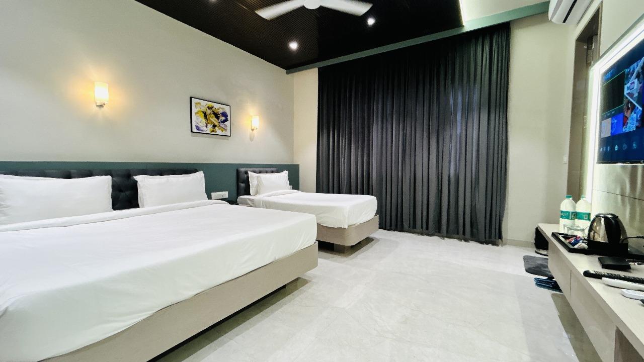 HOTEL IMPERIAL GRAND – photo 3
